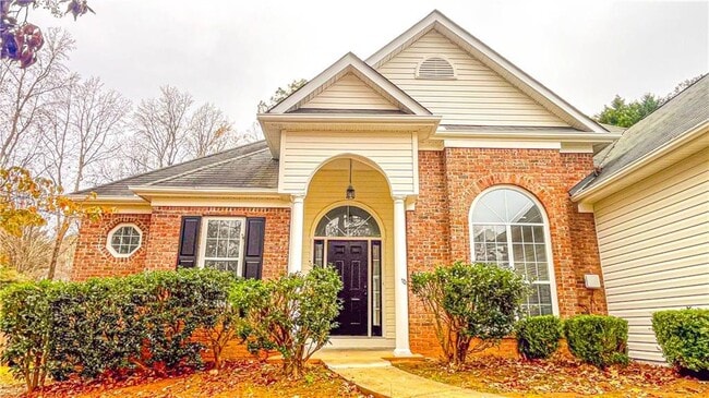 Photo - 479 Crosshaven Way