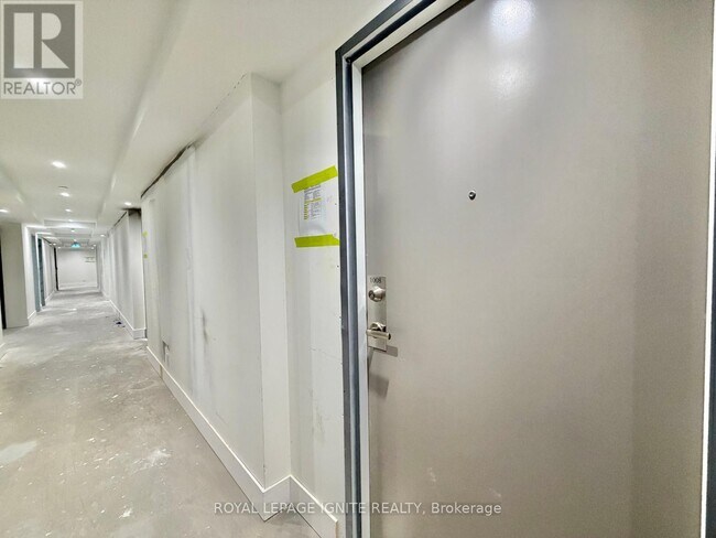 Photo - 51 Clarington Blvd Unité 1008