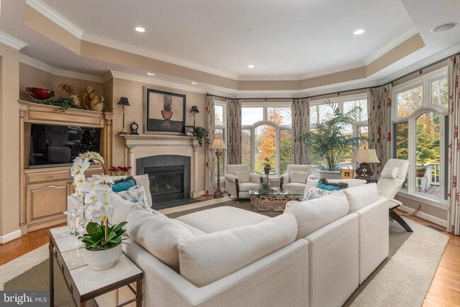 Photo - 7818 Crownhurst Ct