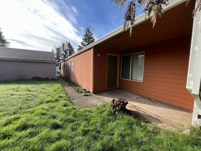 Photo - Spacious 3-Bedroom Home in Prime highly sought-after West Linn community Unit #1408