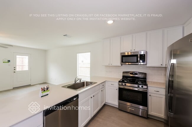 Photo - 2624 Bartlett St