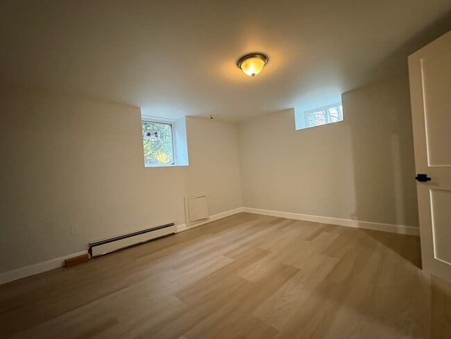 Photo - 30 Beechmont St