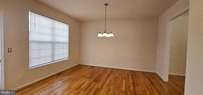 Photo - 114 Brockham Ct