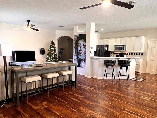 Photo - 2600 Mallard Green Cove