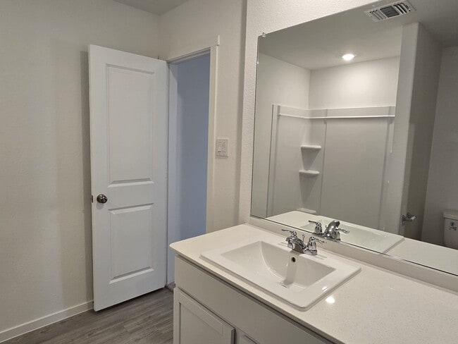 Photo - 1305 Salton Ln