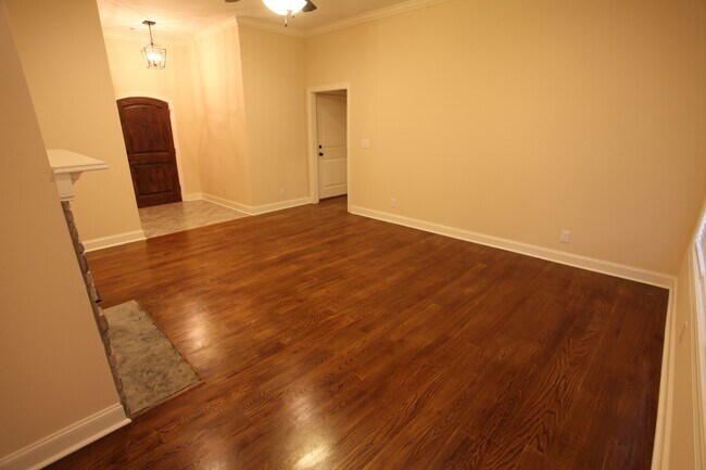 Photo - 3bed/2bath Residential House Available Soon!
