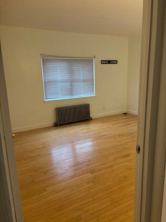 Photo - 103 Essex St