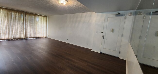 Photo - 1350 Ala Moana Blvd