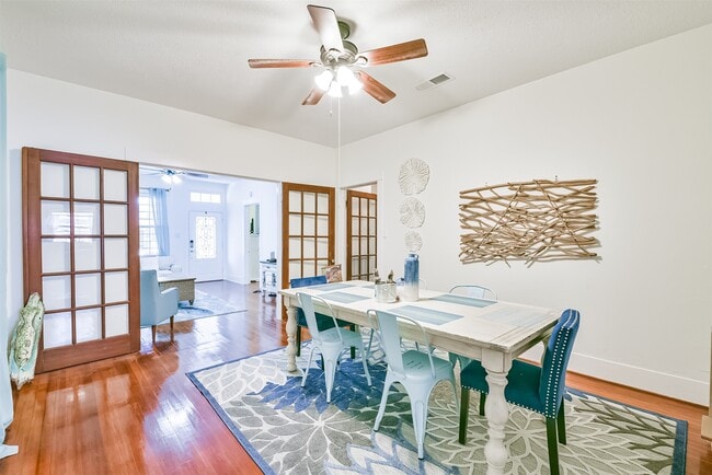 Photo - 3614 Avenue P 1/2
