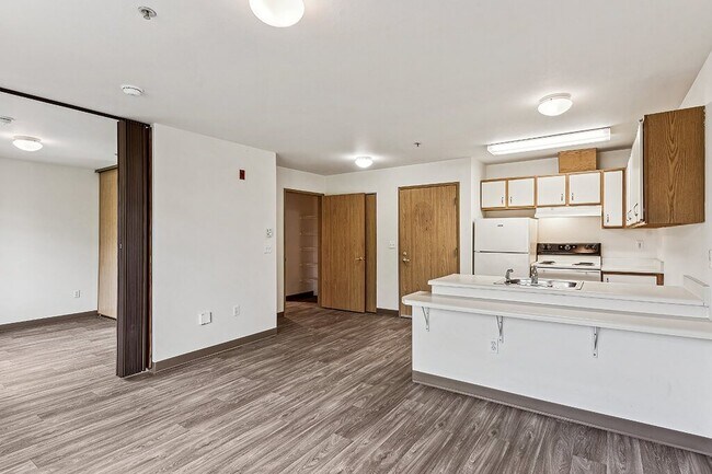 Woodrose Apartments