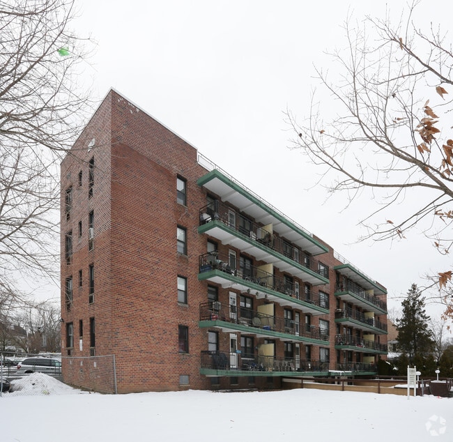 Photo - The Americana