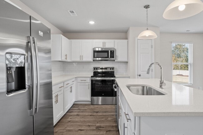 Photo - 3 Bd 2.5 Ba end unit townhouse