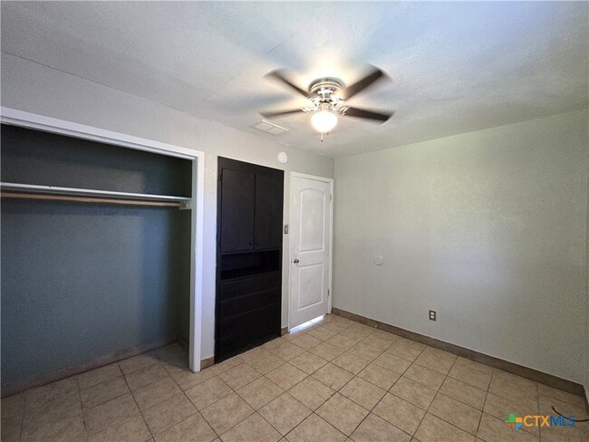 Photo - 212 E Valley Rd