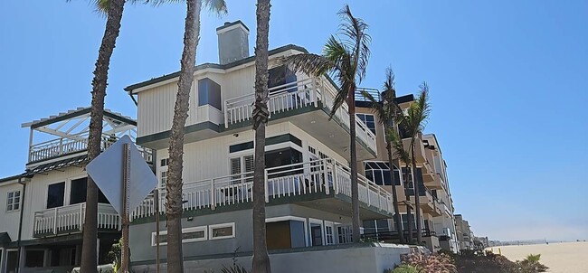 Building Photo - 3501 Ocean Front Walk Rental