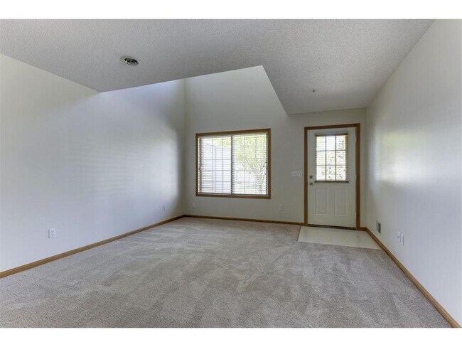 Photo - 10958 Lexington Dr