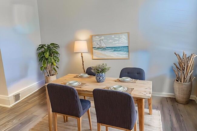 Photo - 227 Beverley St