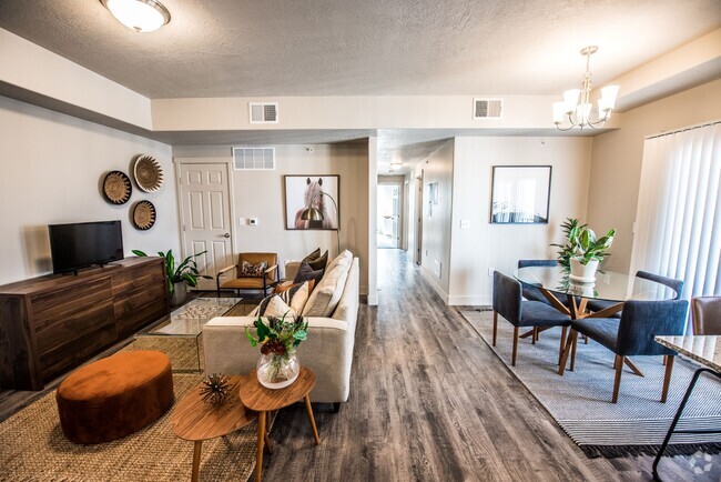 Living Room/ Dining Room - Springs at Copper Canyon Rental