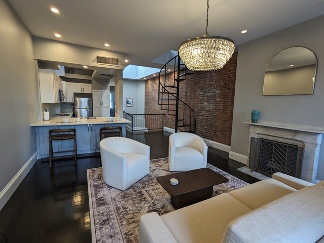 Building Photo - 265 Beacon St Rental