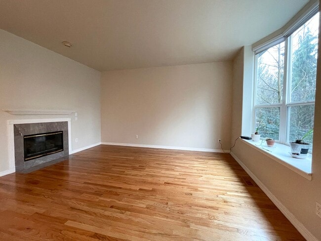 Photo - Gorgeous Townhouse in the Heart of Multnomah Village with Attached Garage, Outdoor Space