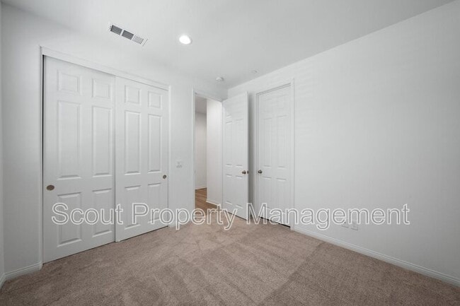 39598 Lupine Dr