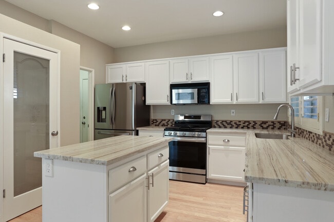 Photo - 6687 Brook Falls Cir