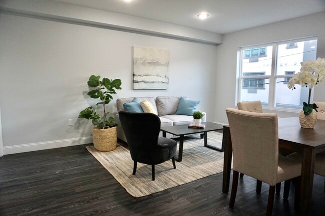 2B - Living / Dining