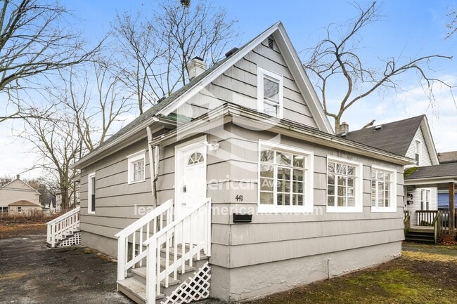 Photo - 441 Cottage St