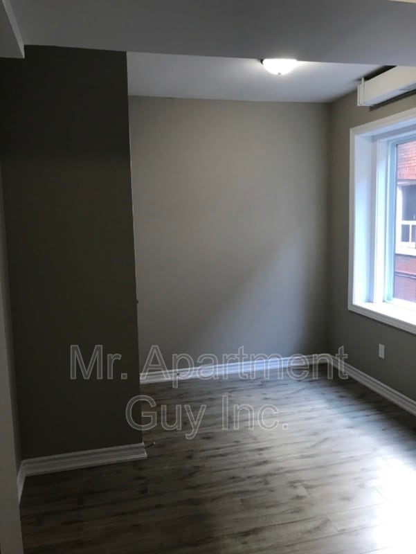 Photo - 827 Main St E Unit Suite 203