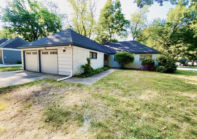 Building Photo - 4825 Pawnee Dr Rental