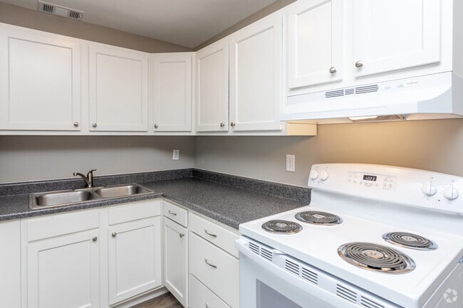1BR, 1BA - Kitchen