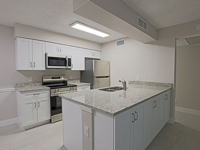 Photo - 5309 Summerlin Rd Unit 5309 Summerlin Rd #908 Fort Myers, FL 33919