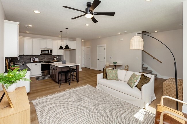 Photo - Southwest Prairie Trail Townhomes - 3 Bed ...