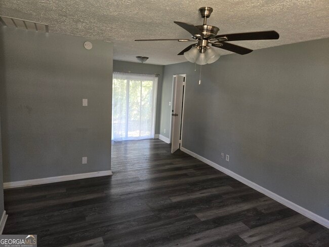 Photo - 6642 Wolf River Dr