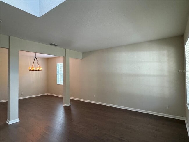 Comedor/sala de estar formal - 7340 Tattant Blvd