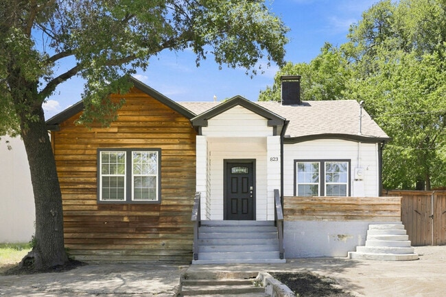 Building Photo - 823 Havendon Cir