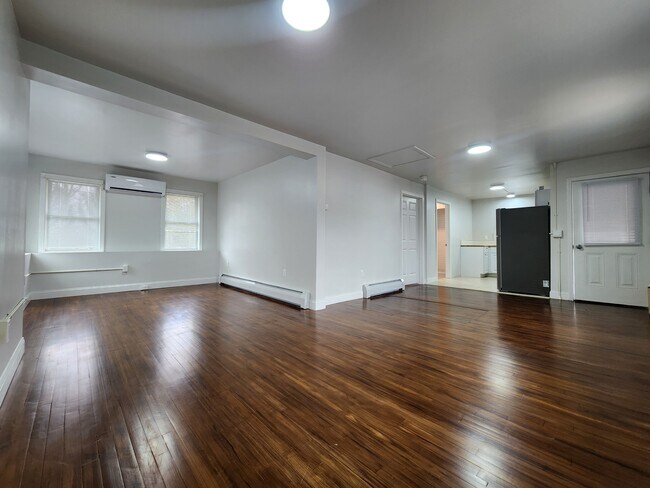 Photo - 3270 Airport Rd Unit 1