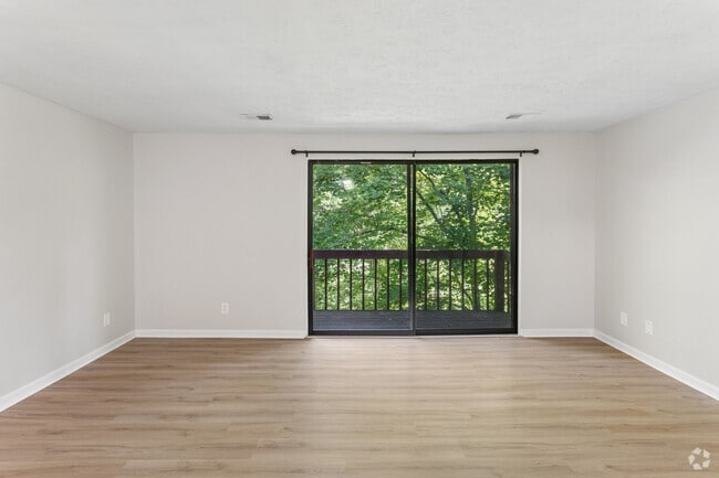 2BR, 1.5BA - 800SF - Living Room