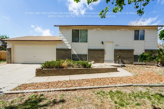 Building Photo - 15871 E Linvale Ave