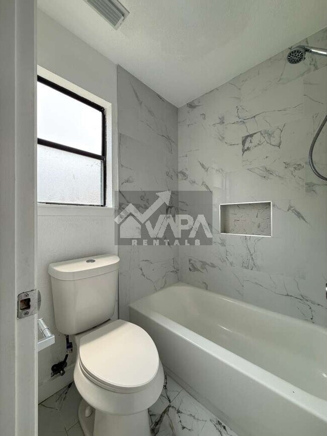 Photo - 13811 Flairwood St