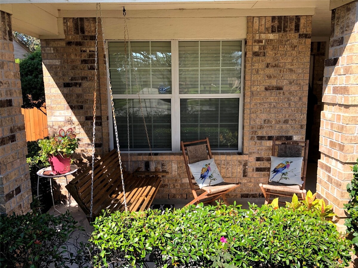 Photo - 4611 Pin Oak Creek Ln