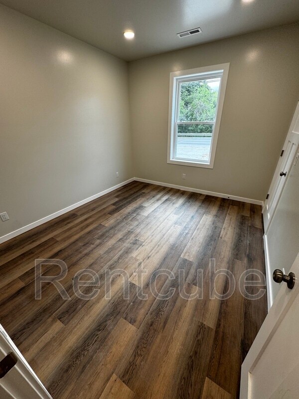 Photo - 3860 Peru Rd