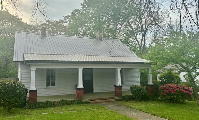 Photo - 2194 Brown St SW House