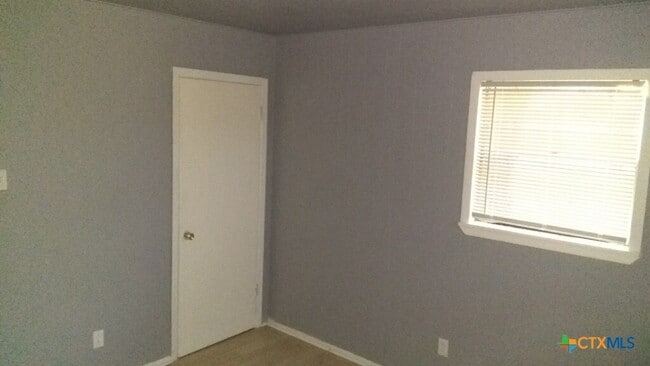 Photo - 548 Newton Ave