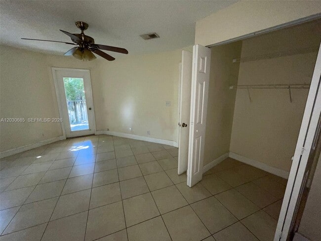 Photo - 9999 Summerbreeze Dr Unit 915