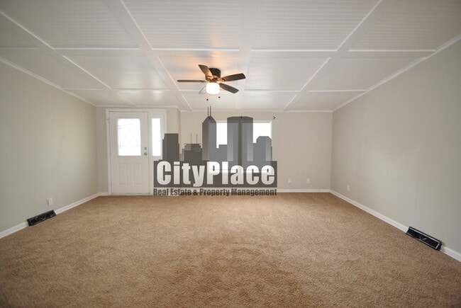 Photo - 2841 W Ray St