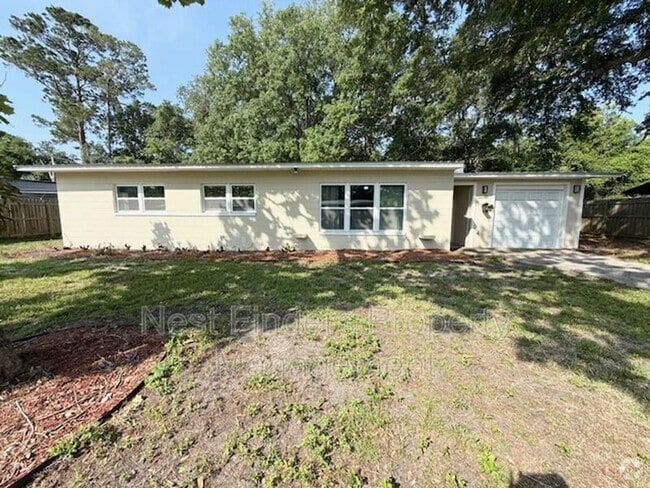 Building Photo - 1325 Hibiscus St Rental