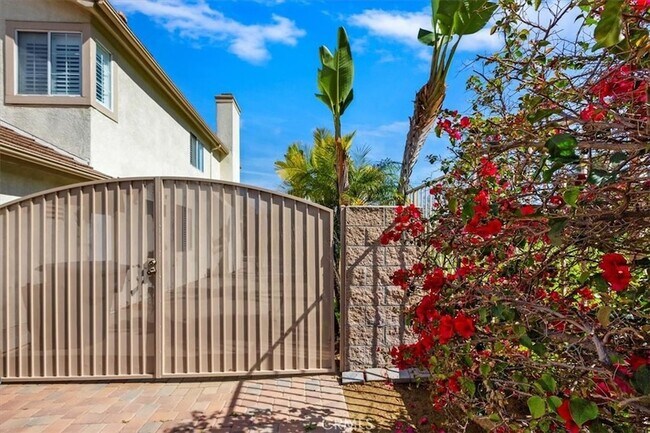 Photo - 2446 Cll Bienvenida