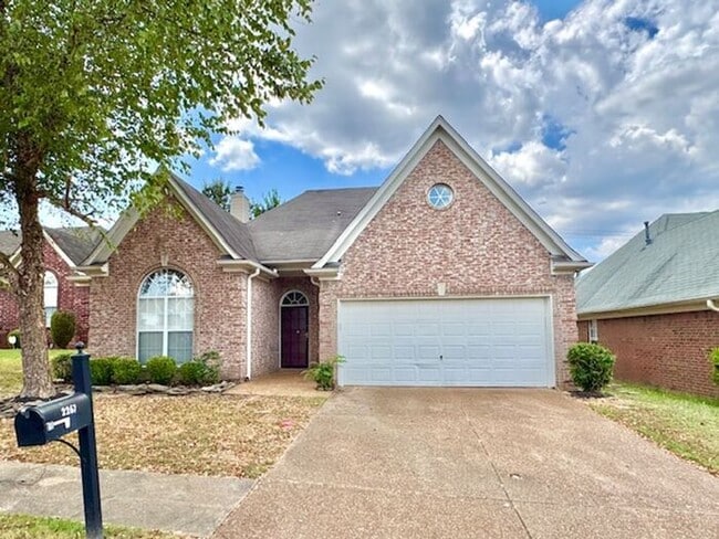 Building Photo - Cordova- Great Location- 3 bedroom/2bath h... Rental