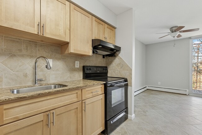 450 Green Apartments