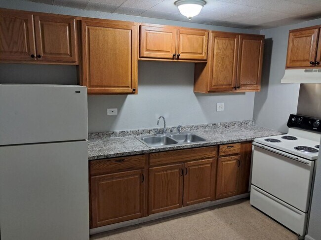 Photo - 1600 Clinton St